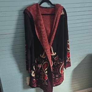 Women's Black and Red Patterned Sweater